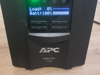 APC Smart-UPS SMT750I 750VA 500W Sinus pur