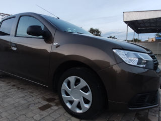 Dacia Logan foto 2