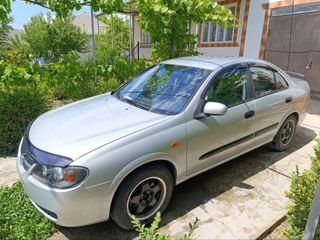 Nissan Almera foto 5