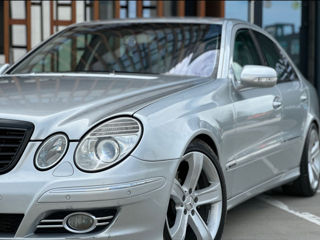 Mercedes E-Class foto 4