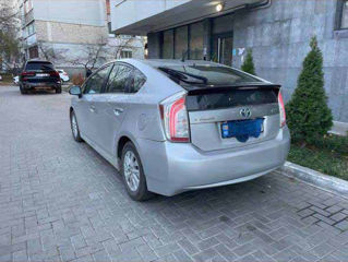 Toyota Prius foto 4