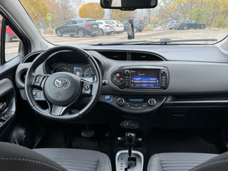 Toyota Yaris foto 10