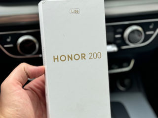 Honor 200 lite