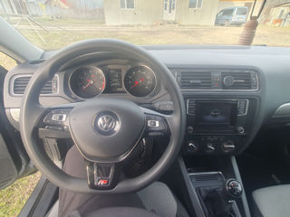 Volkswagen Jetta foto 6