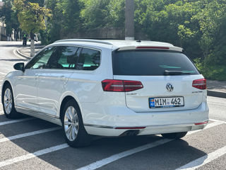 Volkswagen Passat foto 3