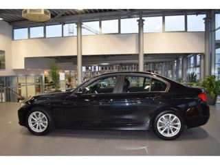 BMW 3 Series foto 2