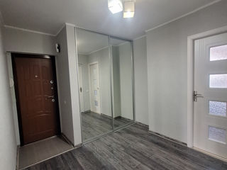 2-комн. кв., 52 м², 8/9 эт.