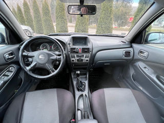 Nissan Almera foto 3