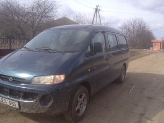 Hyundai H-200 foto 2