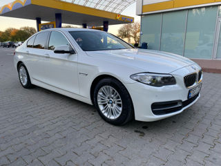 BMW 5 Series foto 1