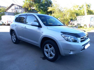 Toyota Rav 4 foto 2