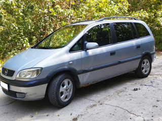 Opel Zafira foto 3