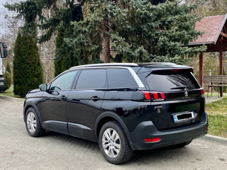 Peugeot 5008 foto 3