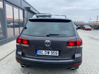 Volkswagen Touareg foto 3