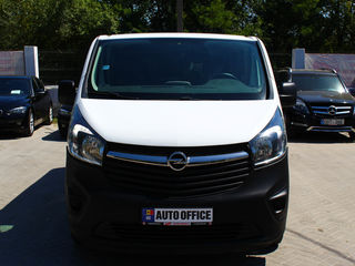 Opel Vivaro foto 2