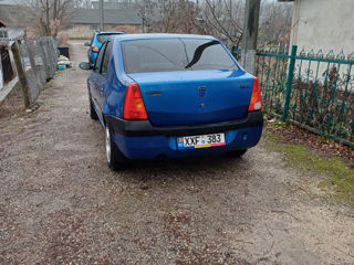 Dacia Logan foto 4