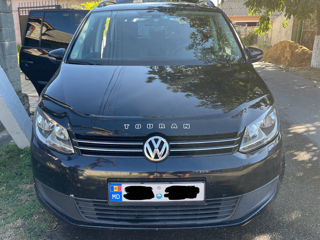 Volkswagen Touran foto 1