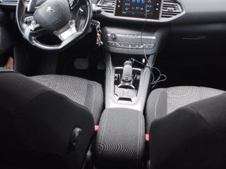 Peugeot 308 foto 3