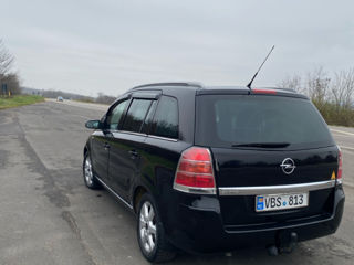 Opel Zafira foto 4