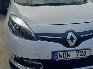 Renault Grand Scenic foto 2