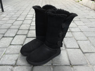 UGG Bailey Button Triplet Boots. Размер 37. Оригинал. В идеальном состоянии. foto 3