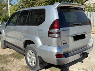 Toyota Land Cruiser Prado foto 6