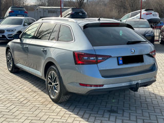 Skoda Superb foto 3