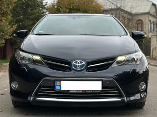 Toyota Auris foto 1