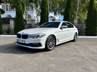 BMW 5 Series foto 1