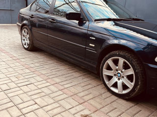 BMW 3 Series foto 2