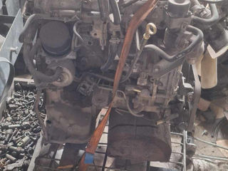 Motor Nissan pathfinder foto 2