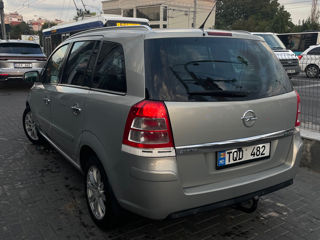 Opel Zafira foto 4