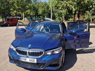 BMW 3 Series Touring foto 3