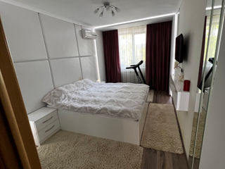 3-комн. кв., 80 м², 3/5 эт.