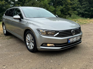 Volkswagen Passat foto 3