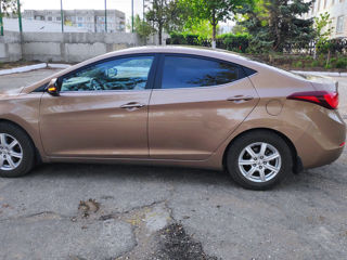 Hyundai Accent foto 5