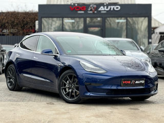 Tesla Model 3 foto 4