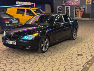 BMW 5 Series foto 3