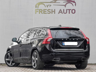 Volvo V60 foto 3