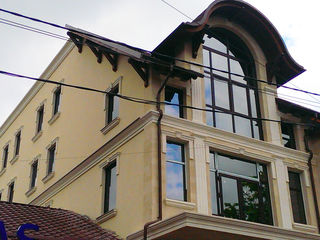 Теплоизоляция фасада.  фасадный декор.  фигурная резка пенопласта. foto 1