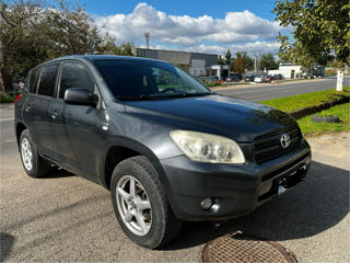 Toyota Rav 4 foto 3