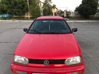 Volkswagen Golf foto 1