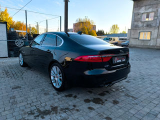 Jaguar XF foto 5