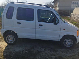 Suzuki Wagon R+ foto 4