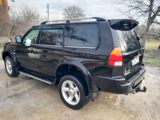 Mitsubishi Pajero Sport foto 8