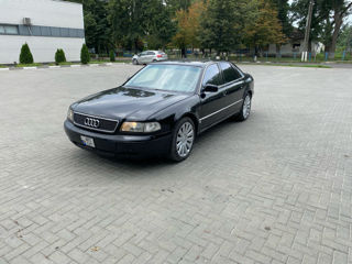 Audi A8 foto 10