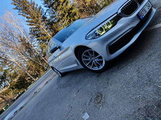 BMW 5 Series foto 8