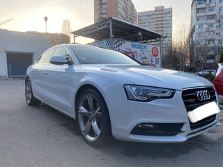 Audi A5 foto 1