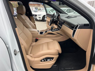 Porsche Cayenne фото 16