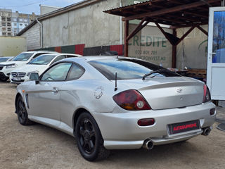 Hyundai Coupe foto 3